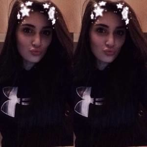 Meet your Posher, Dania