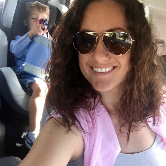 Meet your Posher, Leanne - Picture 2 of 2