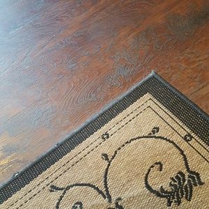 Meet your Posher, Holly