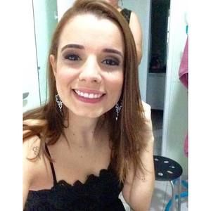 Meet your Posher, Maria beatriz