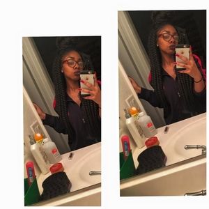 Meet your Posher, Akaysha