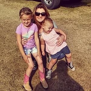 Meet your Posher, Karissa