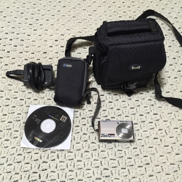 COOLPIX Nikon Camera. EXCELLENT condition