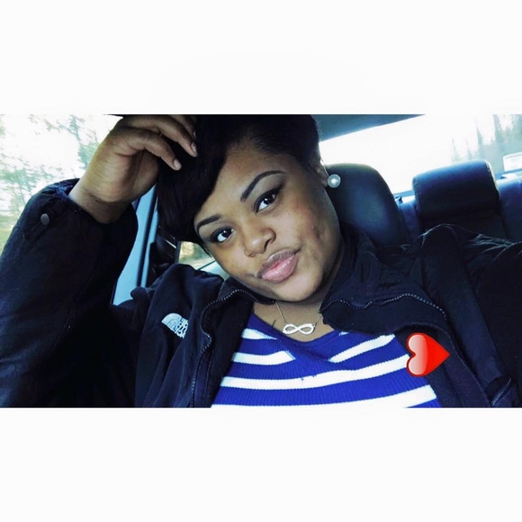 Meet your Posher, Shabrailla