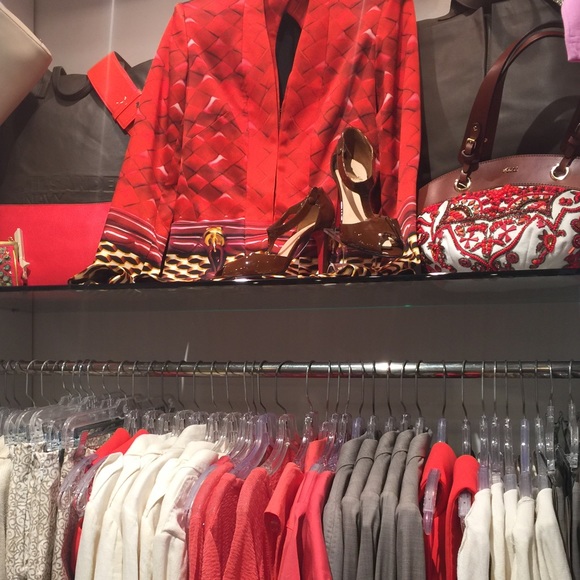 Meet your Posher, Roundabout - Picture 3 of 4