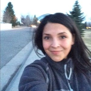 Meet your Posher, Valentina