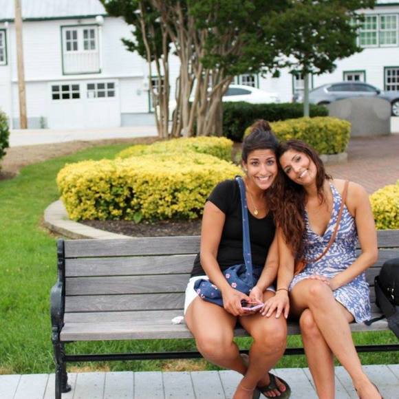 Meet your Posher, Rachel - Picture 1 of 1