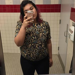 Meet your Posher, Yalimar