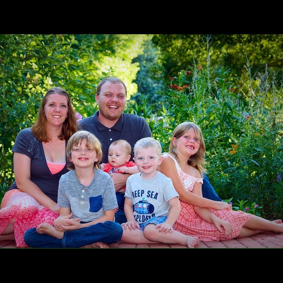 Meet your Posher, Heather - Picture 2 of 2