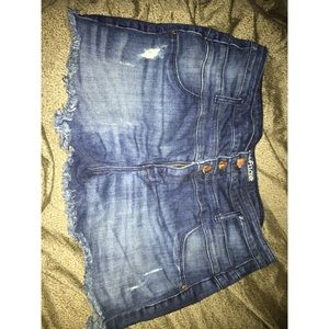 High wasted shorts