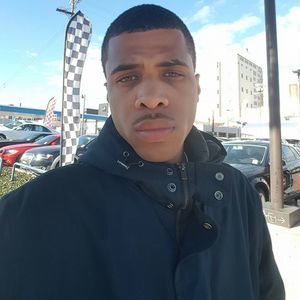 Meet your Posher, Devin