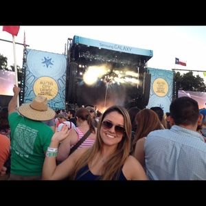 Meet your Posher, Angelica