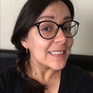 Meet your Posher, Bety