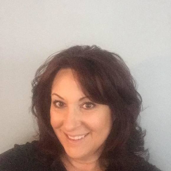 Meet your Posher, Stacey