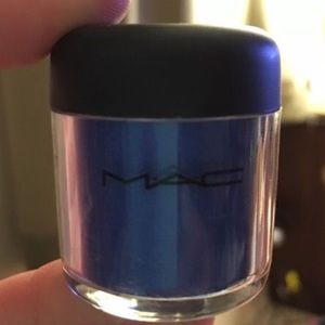 Mac blue pigment