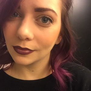 Meet your Posher, Jillian