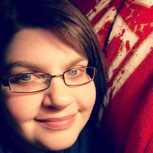 Meet your Posher, Annetta