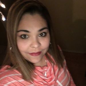 Meet your Posher, Nadia
