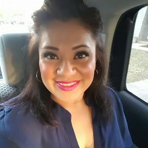 Meet your Posher, Yvonne