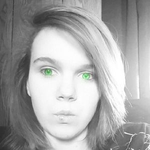 Meet your Posher, Kayla