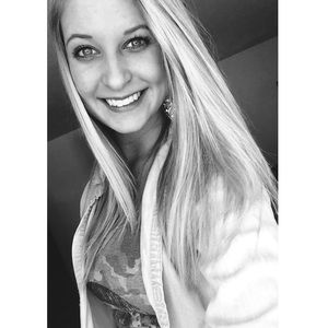 Meet your Posher, Anni