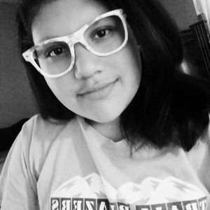 Meet your Posher, Mireya