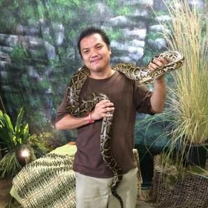 Meet your Posher, Chang