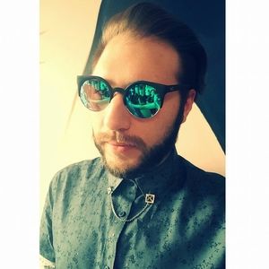 Meet your Posher, Justin