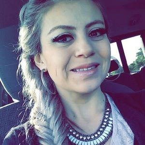 Meet your Posher, Vanessa