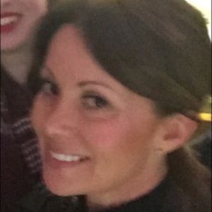 Meet your Posher, Ana