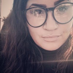 Meet your Posher, Brianna