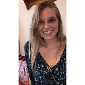 Meet your Posher, Emily