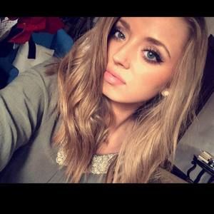 Meet your Posher, Julianna