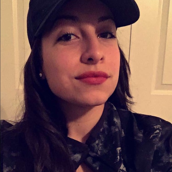 Meet your Posher, Cristina
