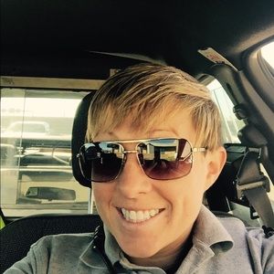 Meet your Posher, Kristina