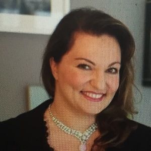 Meet your Posher, Maya