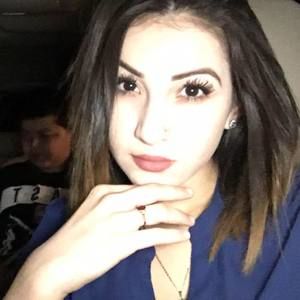 Meet your Posher, Monique