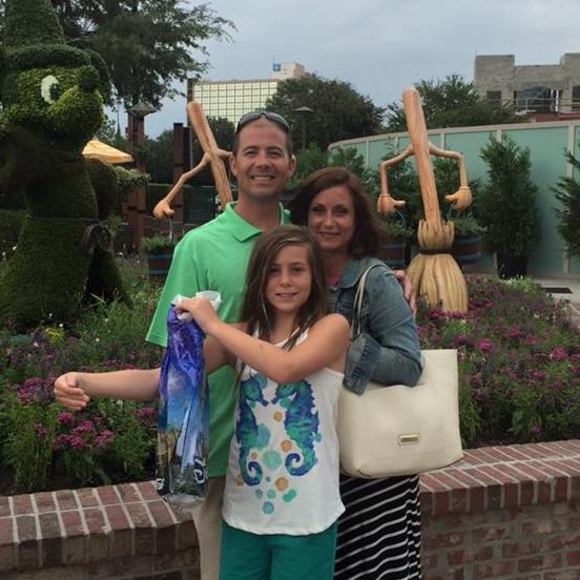 Meet your Posher, Jennifer - Picture 1 of 1