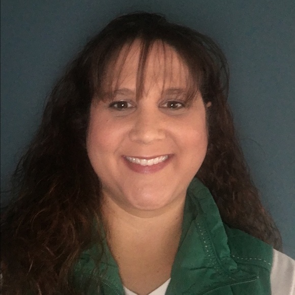 Meet your Posher, Donna - Picture 2 of 2