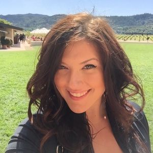 Meet your Posher, Tonya