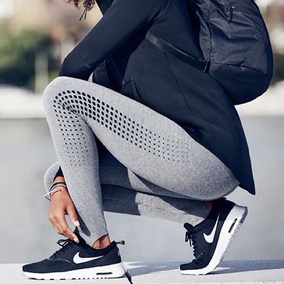 Nike Pants - Nike Burnout Stirrup Leggings.
