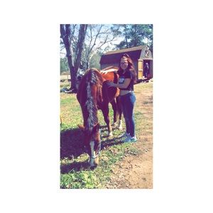 Meet your Posher, Dana