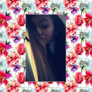 Meet your Posher, Brooke