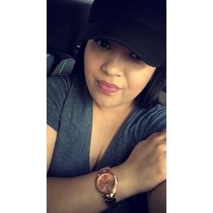 Meet your Posher, Karla