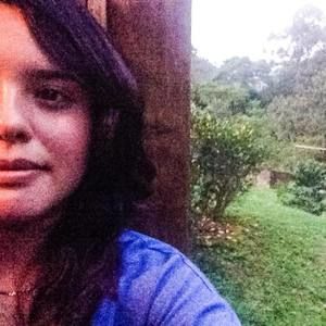 Meet your Posher, Paola mariana