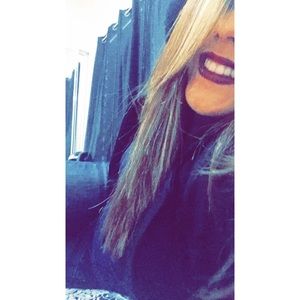 Meet your Posher, Krishia