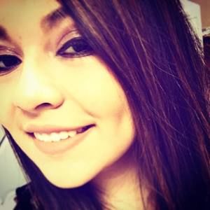 Meet your Posher, Yesi