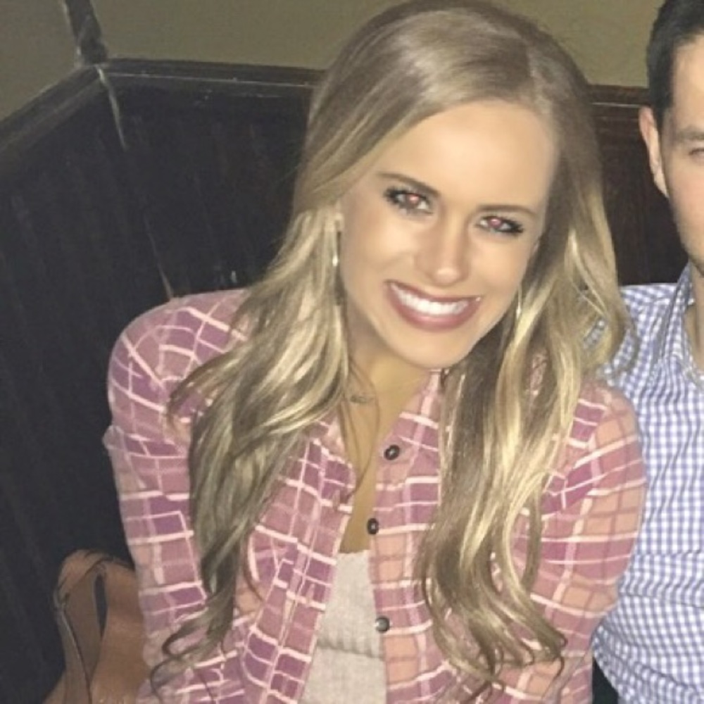 Meet your Posher, Lina