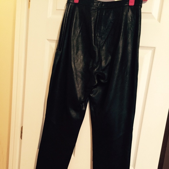 Leather Pants in excel cond.