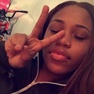 Meet your Posher, Ariona